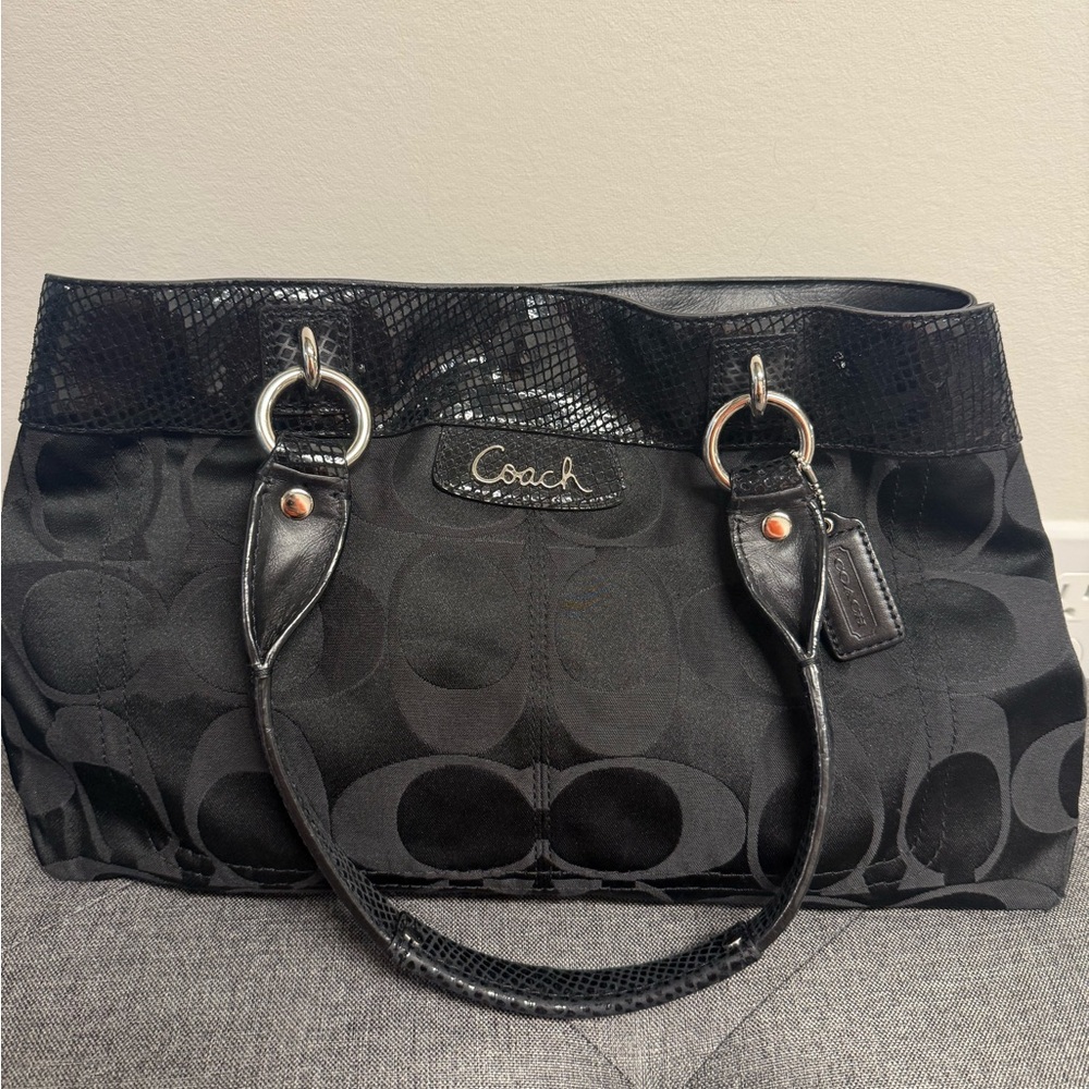 Coach Black Textured Shoulder Bag